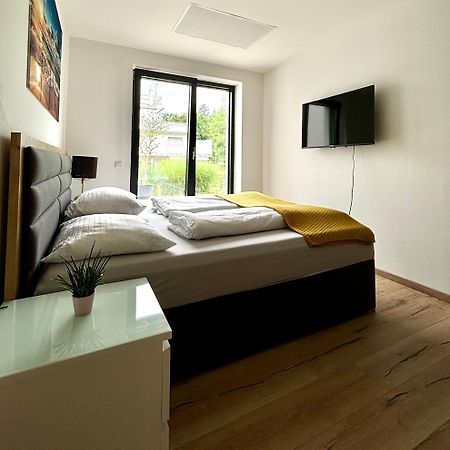 Schoene Wohnung Mit Terrasse Und Parkplatz Velden am Wörthersee Dış mekan fotoğraf