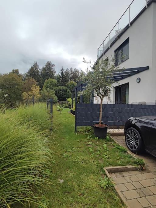 Schoene Wohnung Mit Terrasse Und Parkplatz Velden am Wörthersee Dış mekan fotoğraf