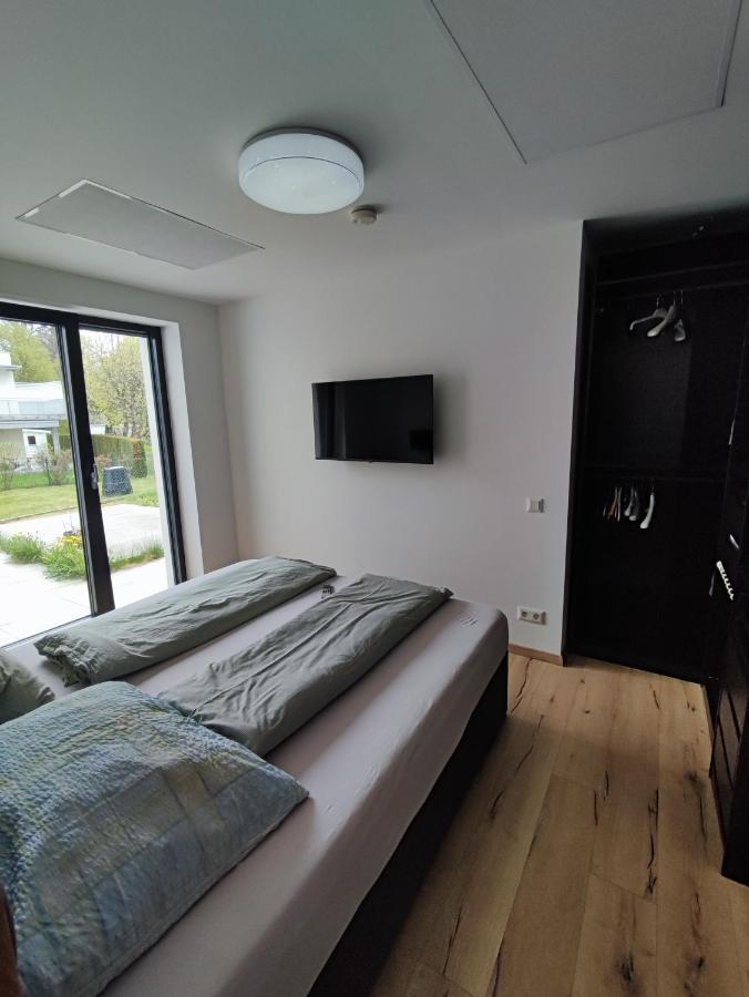 Schoene Wohnung Mit Terrasse Und Parkplatz Velden am Wörthersee Dış mekan fotoğraf