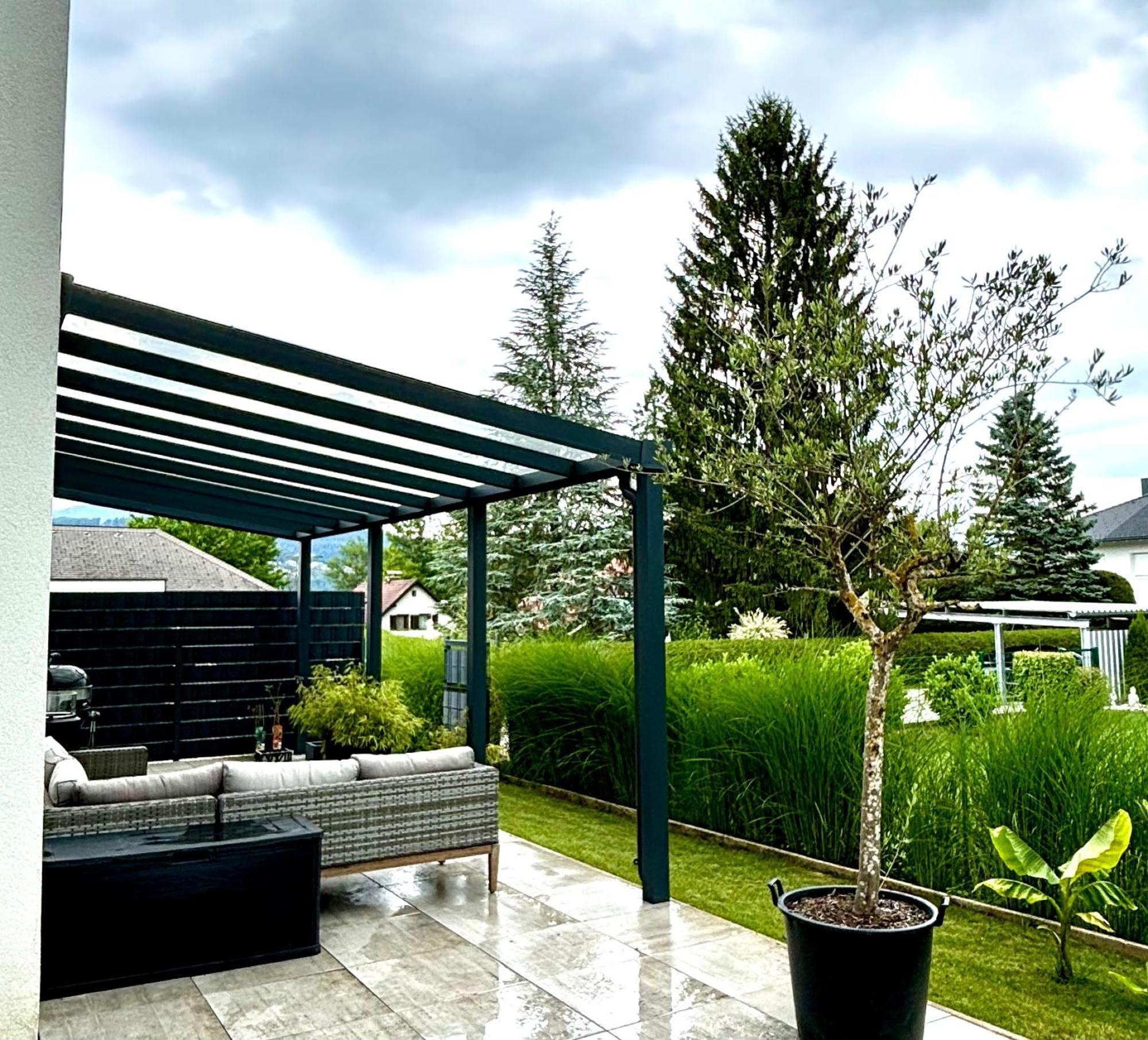Schoene Wohnung Mit Terrasse Und Parkplatz Velden am Wörthersee Dış mekan fotoğraf