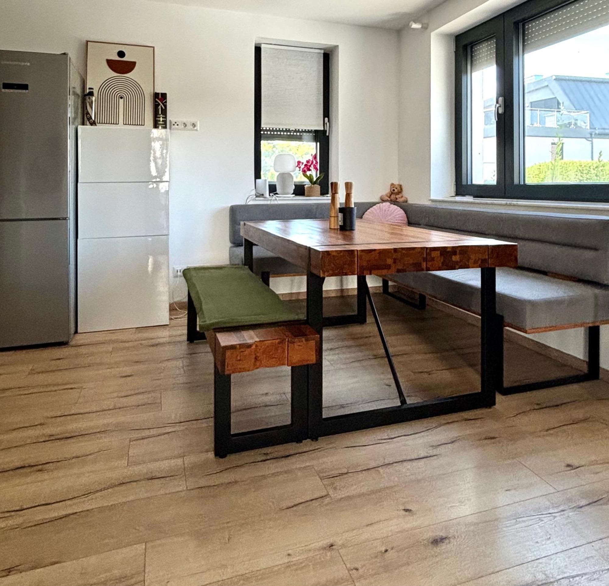 Schoene Wohnung Mit Terrasse Und Parkplatz Velden am Wörthersee Dış mekan fotoğraf